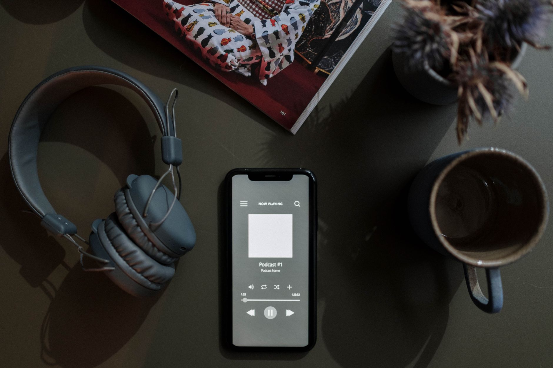 10 podcastov na angličtinu a nemčinu do električky